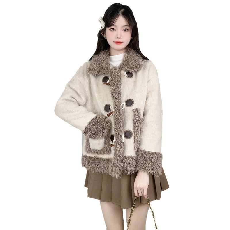 Horn Button Lamb Wool Coat Female Winter Fleece-lined